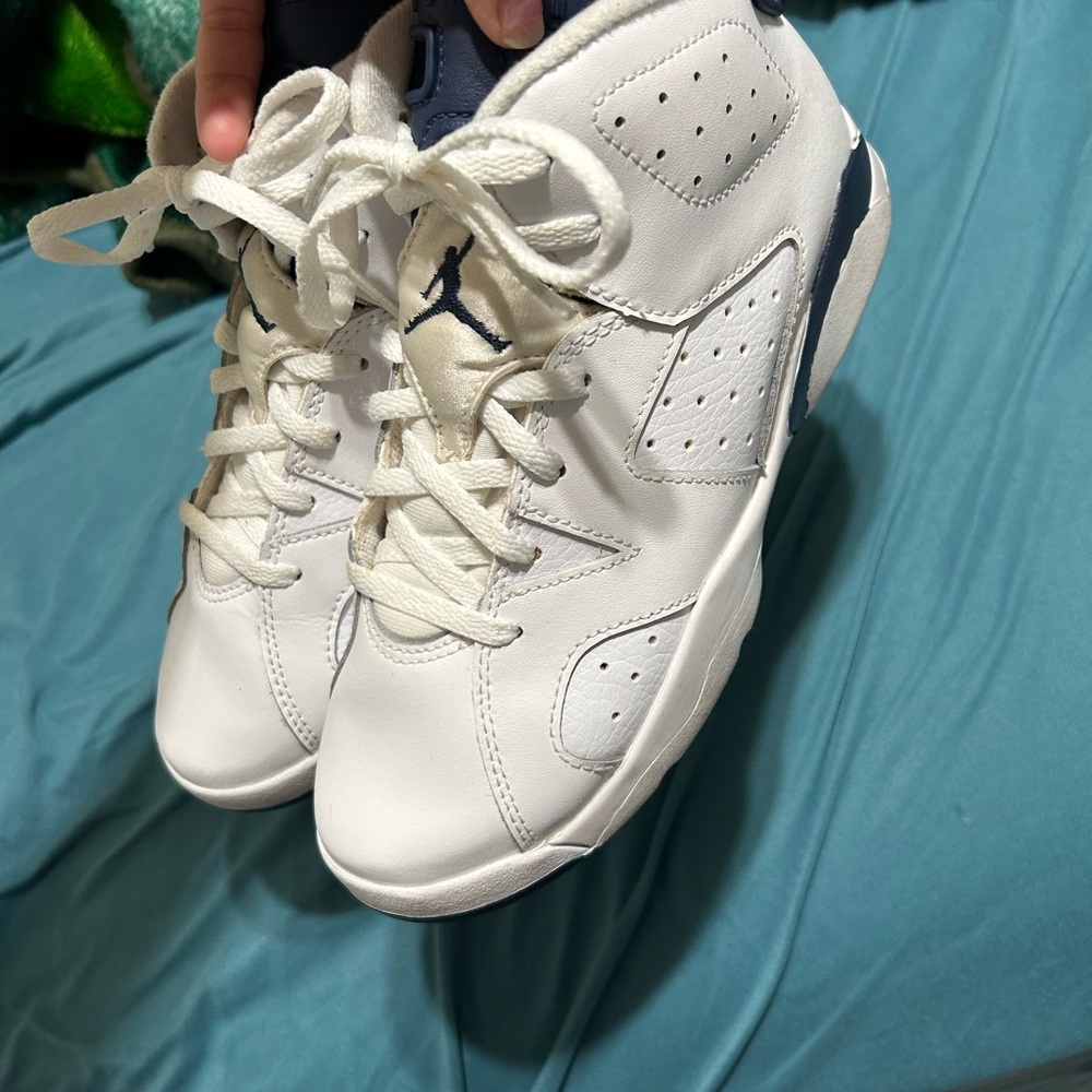 Retro 6’s - Picture 2 of 4